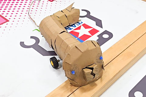 偽モスラ(幼虫)